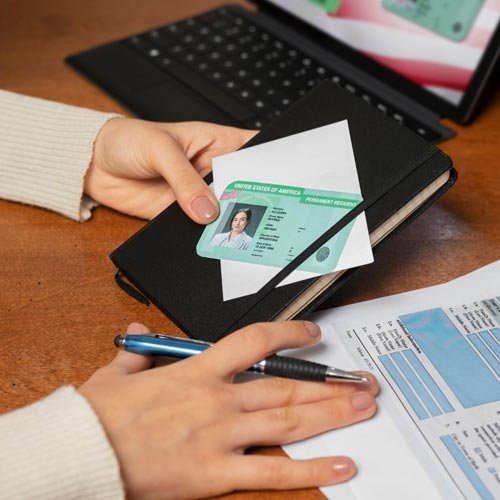 Abogado laboral en Punta Arenas Derecho a permisos legales licencias médicas y postnatal